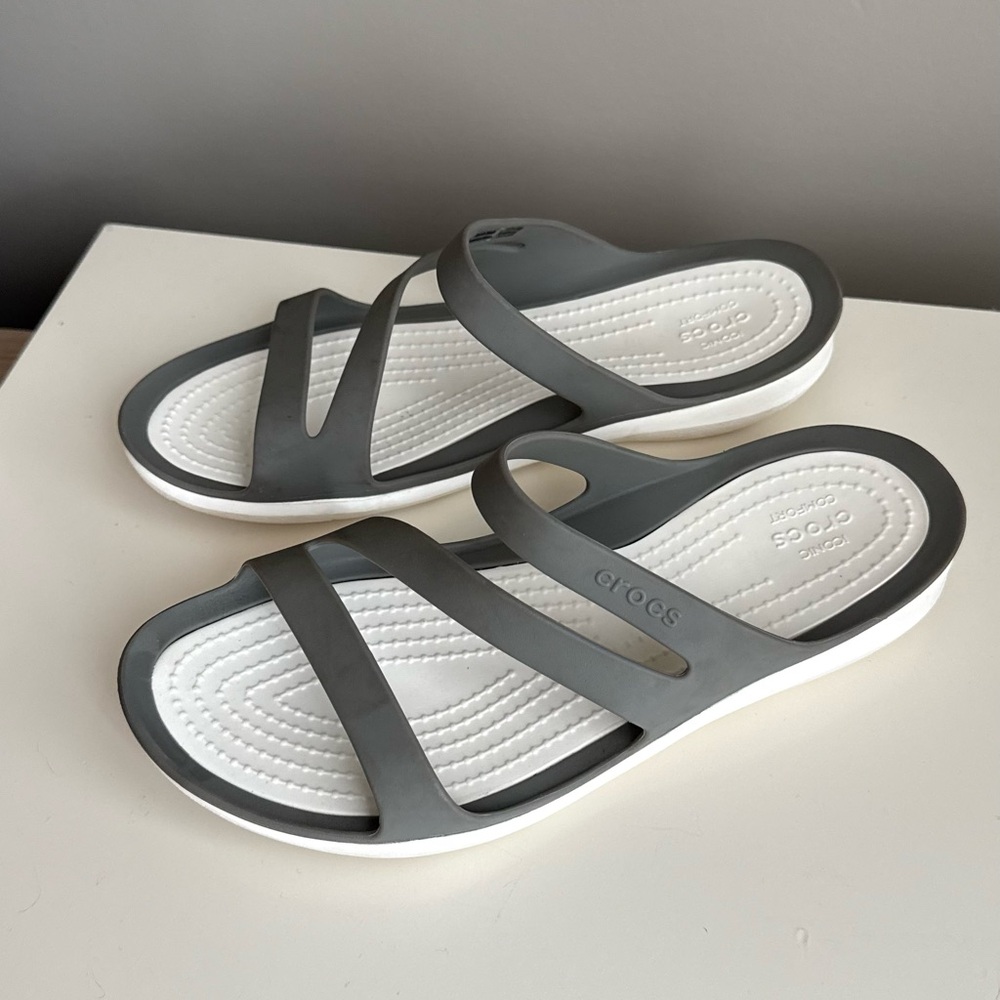 Crocs swiftwater sandal size Womens 5